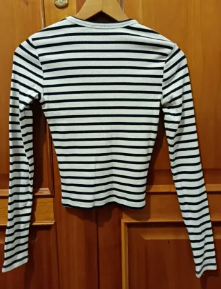 Camiseta Bershka rayas blanco y negro Talla XS