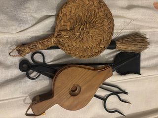 Set de chimenea: fuelle, escoba, pinzas