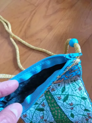 Borsa tracolla celeste e oro