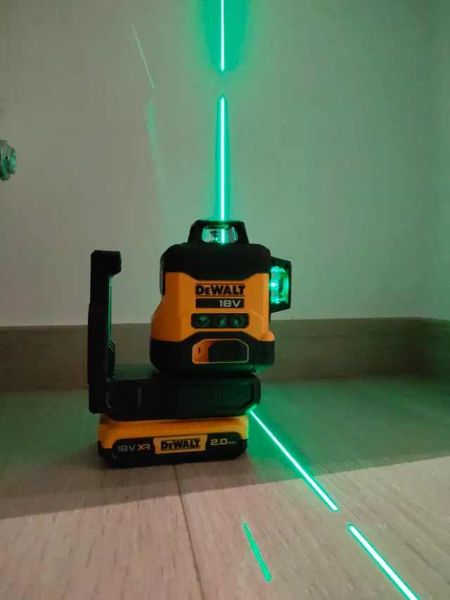 Nivel Láser DEWALT 360° DCLE34031D1