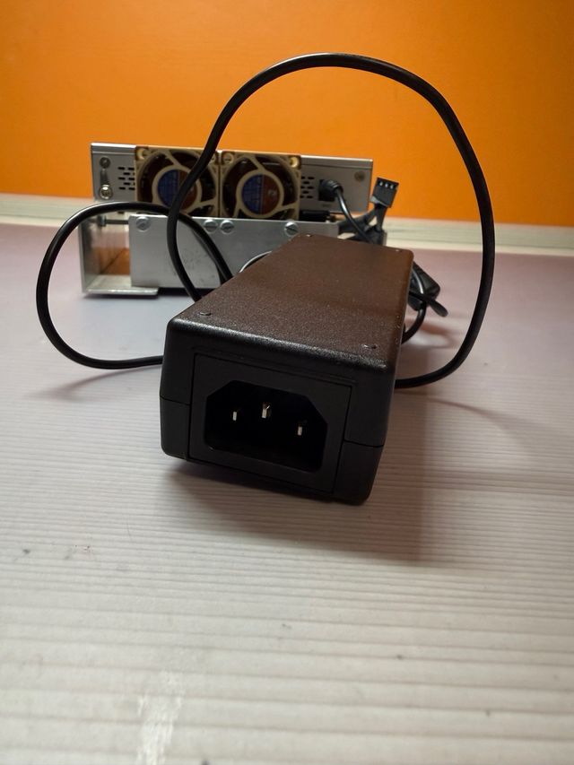 Ubiquiti UniFi Switch 8 60W