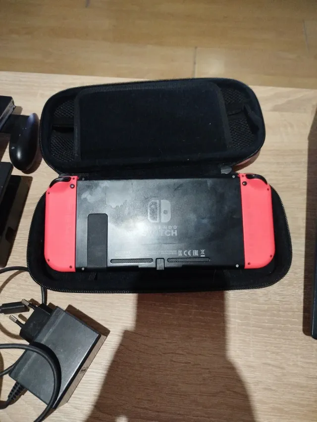 Nintendo Switch com acessórios