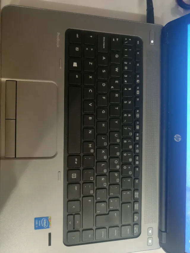 Portátil HP ProBook i3