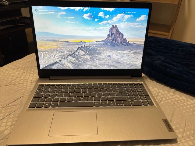 Portátil Lenovo Gris/Plata