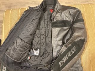 Chaqueta de moto Dainese Negra