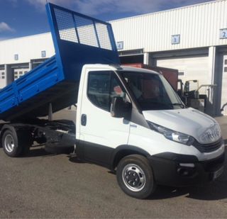 RECOGIDA DE ESCOMBROS, MUDANZAS, LIMPIEZA