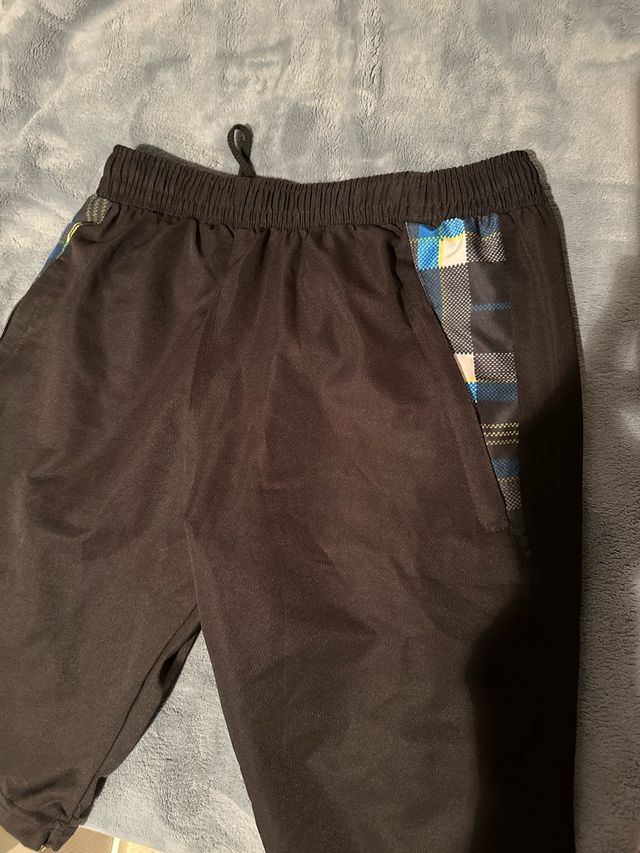 Pantalón corto deportivo Lacoste negro