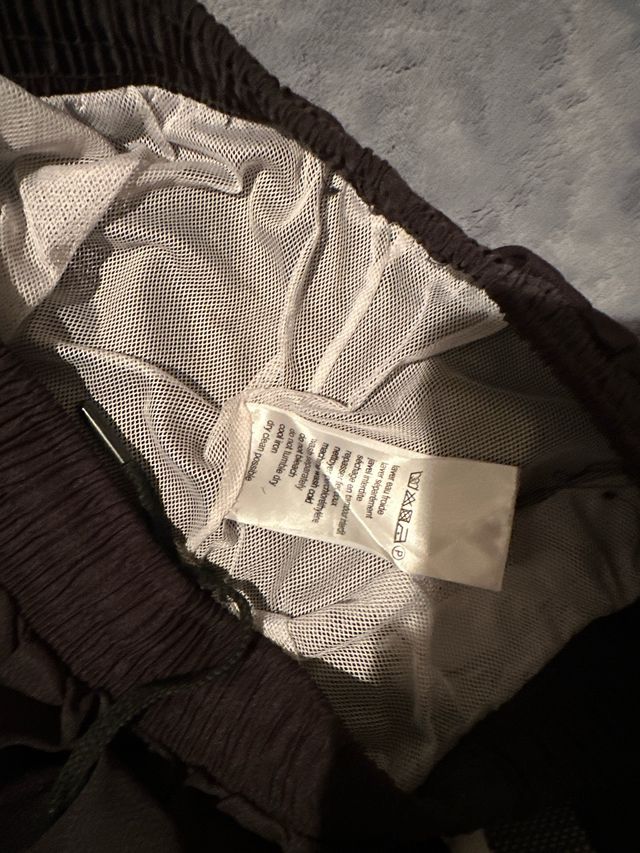 Pantalón corto deportivo Lacoste negro