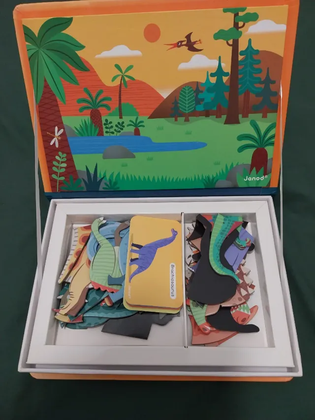 Janod Magneti'book Dinosaurios 3-8 años