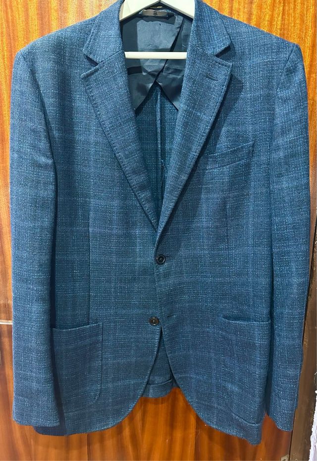 Americana azul y gris a cuadros