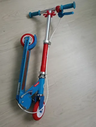 Patinete infantil Oxelo azul y rojo