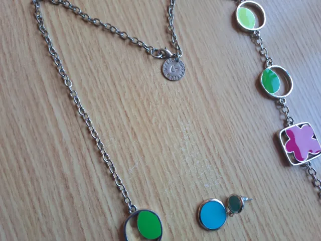 Collar y pendientes Agatha Ruiz de la Prada