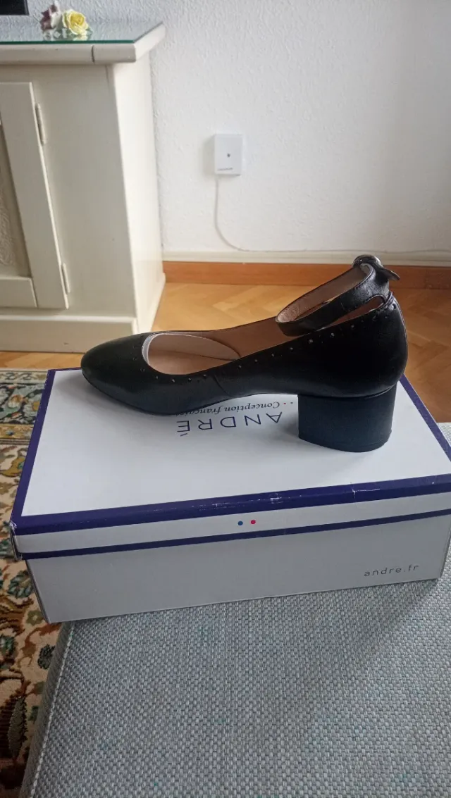 Zapatos de piel negros