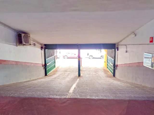 Plaza de garaje para moto