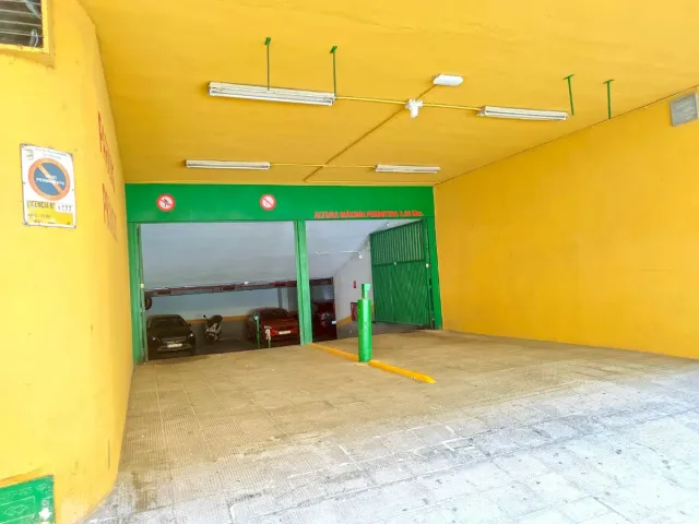 Plaza de garaje para moto