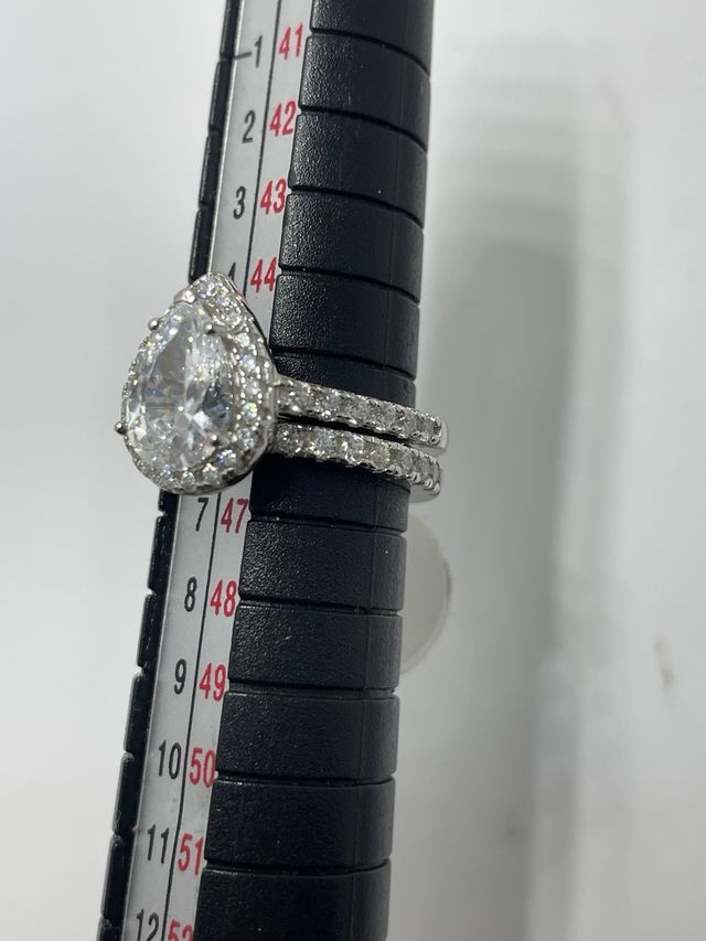 Conjunto de anillos plateados