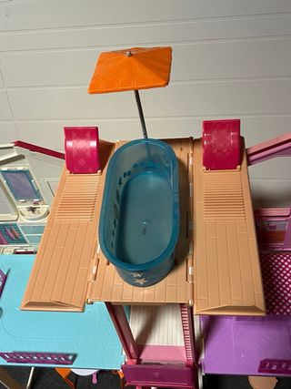 Supercasa Barbie con ascensore