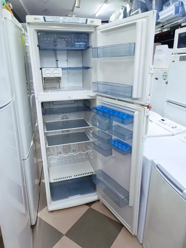 Frigorífico 'BALAY' combi no frost