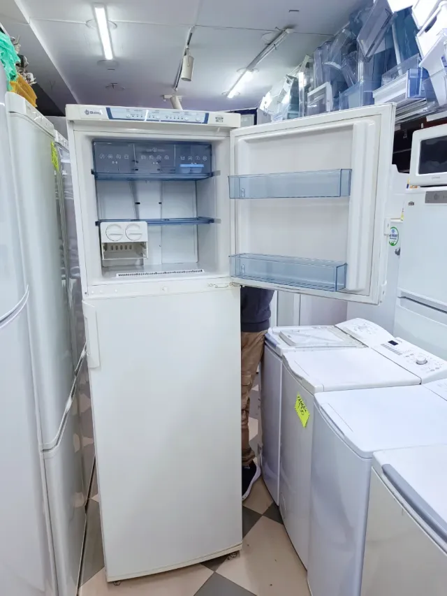 Frigorífico 'BALAY' combi no frost