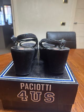 Sandali Paciotti paiette, zeppa scamosciata nera