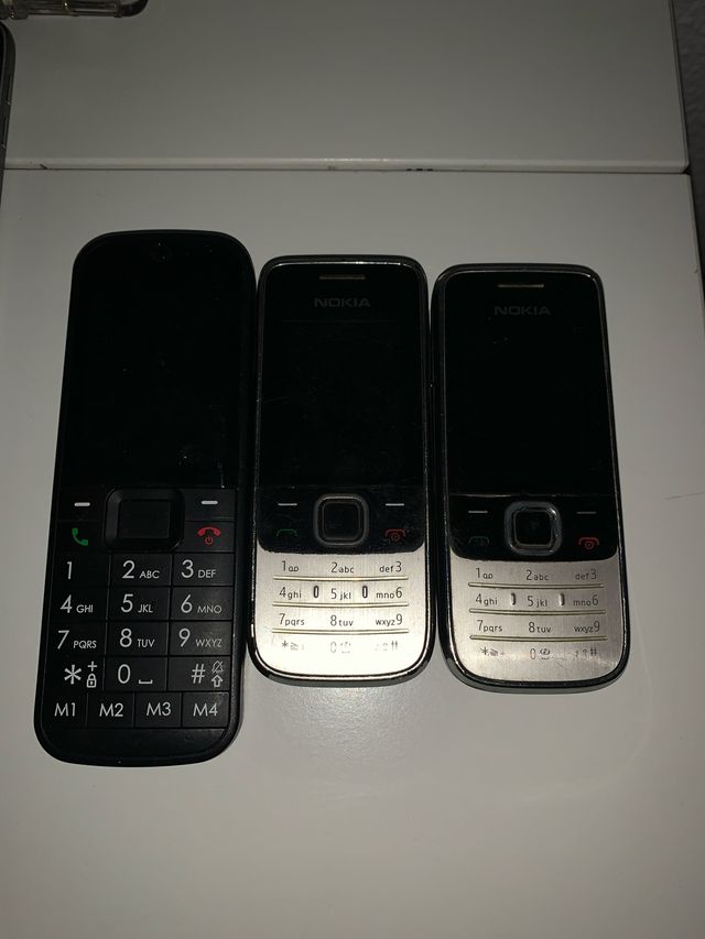 Nokia Móviles Negros y Plateados para reparar