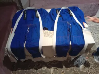 Kimonos Judo/Jiu Jitsu Outshock Azules