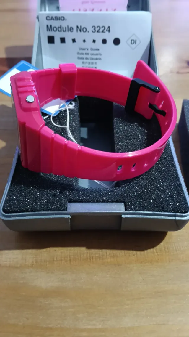 Reloj Casio Digital Rosa 50WR (Módulo 3224)