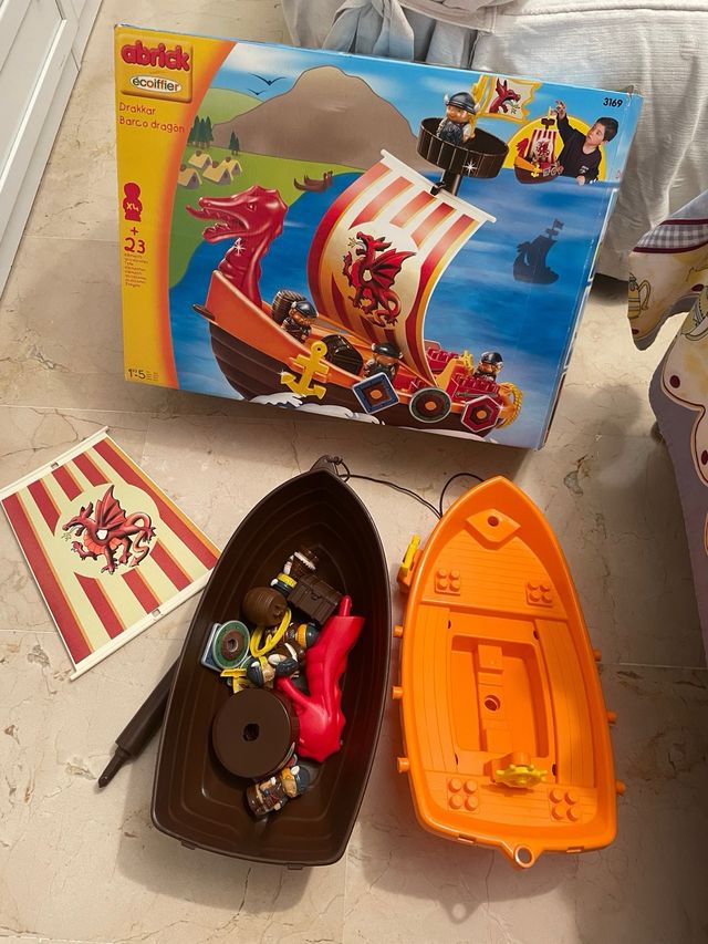 Barco Vikingo Drakkar Ecoiffier 23 piezas