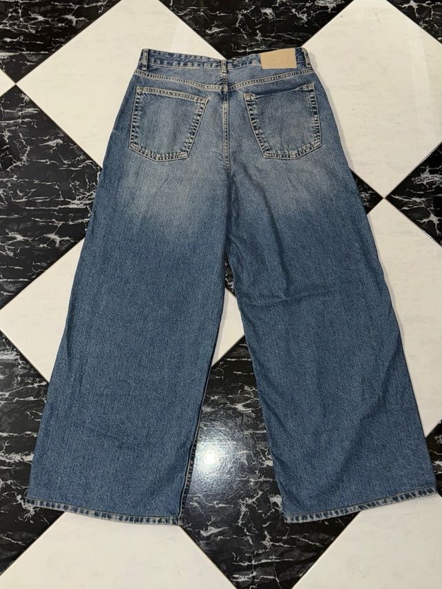 Vaqueros Anchos Pull and Bear