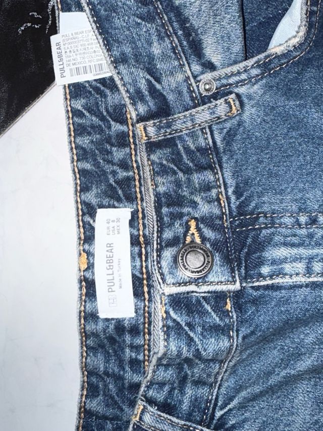 Vaqueros Anchos Pull and Bear