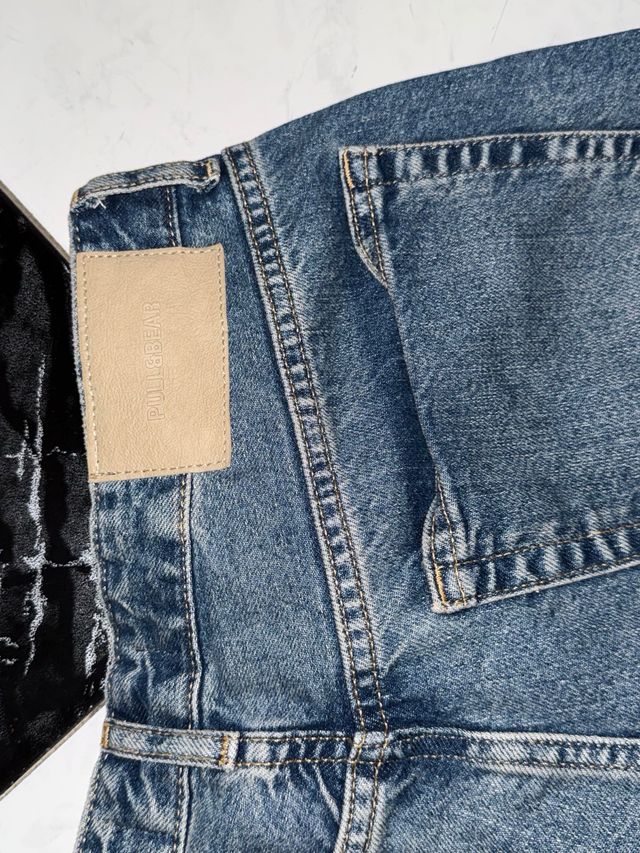 Vaqueros Anchos Pull and Bear