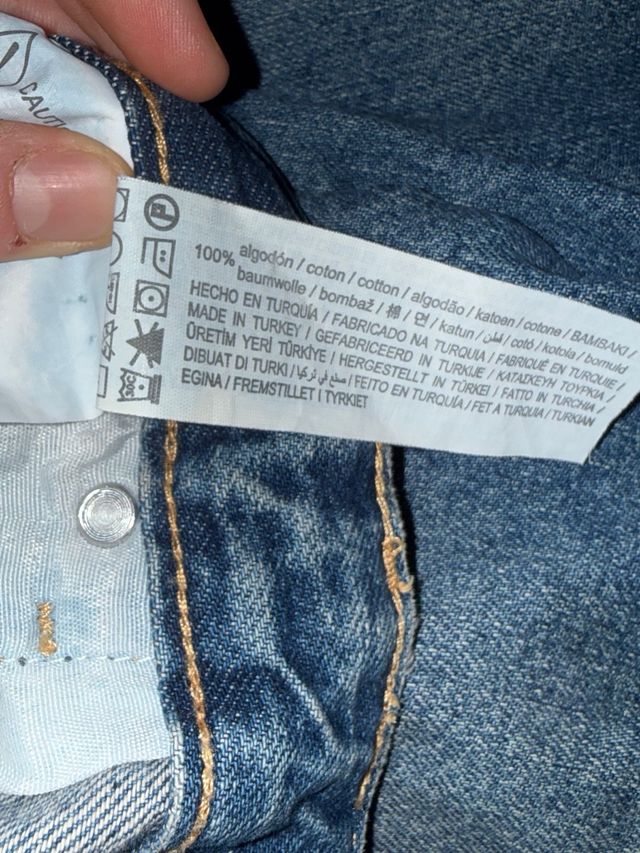 Vaqueros Anchos Pull and Bear