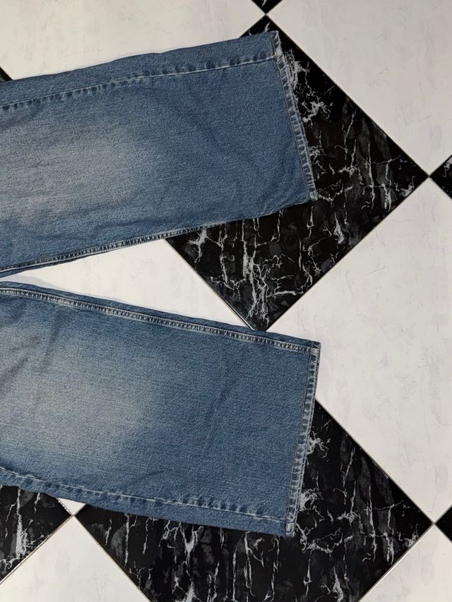 Vaqueros Anchos Pull and Bear