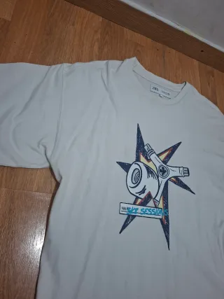 Camiseta Zara Estampada