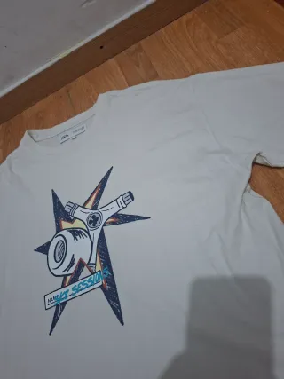 Camiseta Zara Estampada