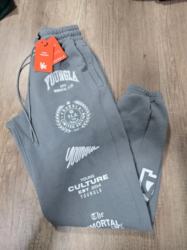 Pantalones deportivos YOUNGLA grises