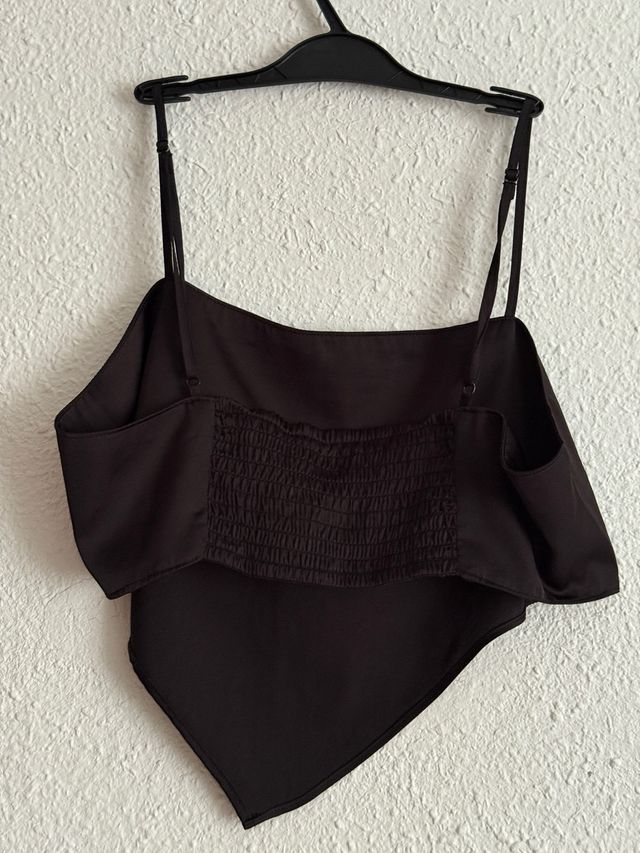 Crop top triangular tirantes H&M negro / talla S