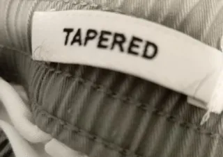 Pantalones largos de hombre gris