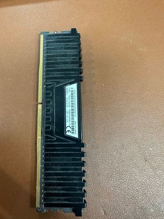 Corsair Vengeance DDR4 RAM 1X8GB 3000mhz #896110