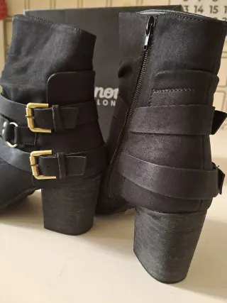 Botines negros talla 39