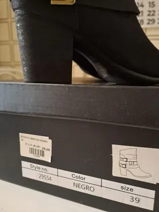 Botines negros talla 39
