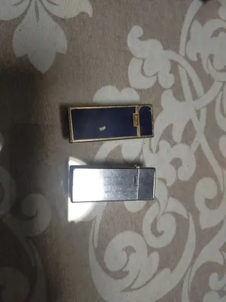 Lotto di 2 accendini vintage