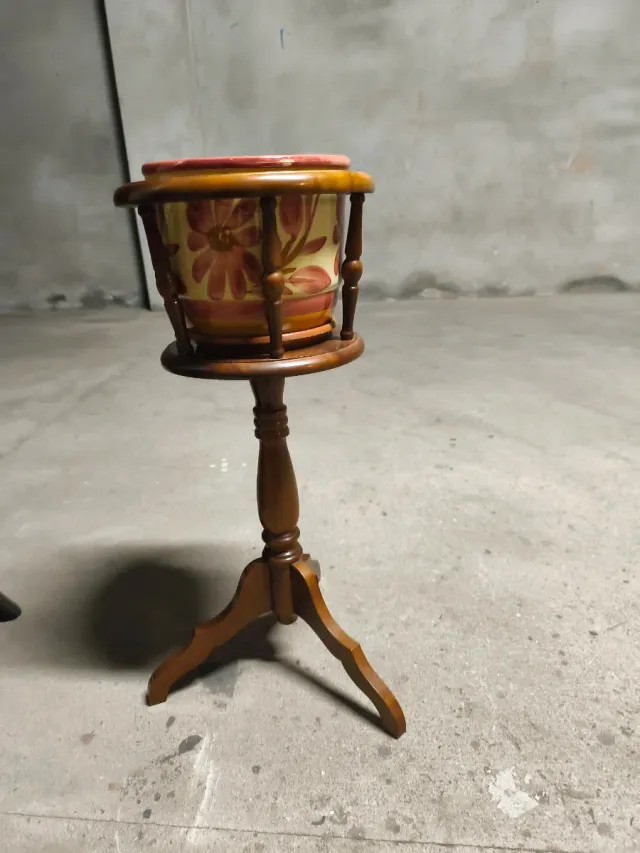 Soporte plantas madera con tiesto cerámica