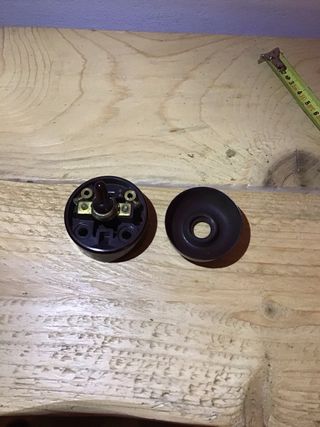 Interruptor antiguo de baquelita