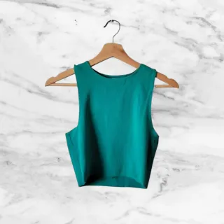 Top azul de tirantes