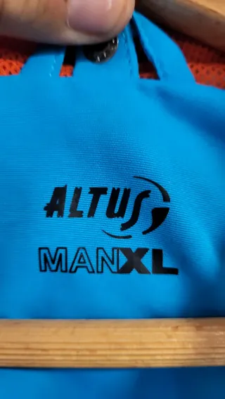 Chaqueta Altus con forro extraíble