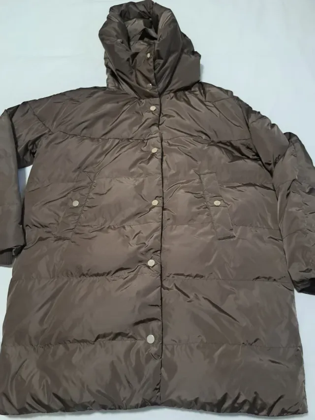 Abrigo acolchado Zara marrón