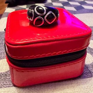 Anillo Tous Negro y Plateado