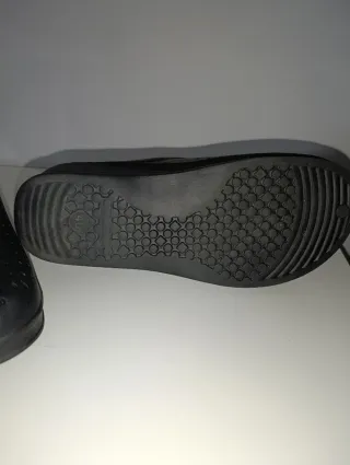 Zuecos Linea 7 Negros