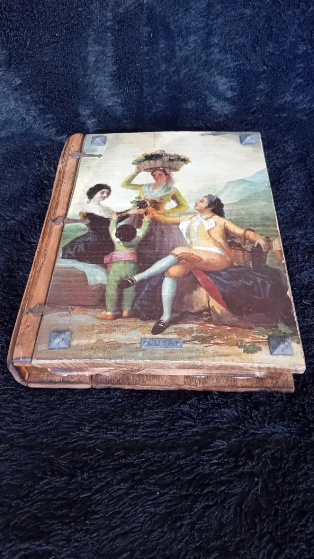 BONITA CAJA MADERA DECORADA VINTAGE